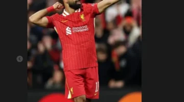 محمد صلاح يظهر مع ابنتيه مكة وكيان بعد فوز ليفربول على برايتون في إعلان جديد 1